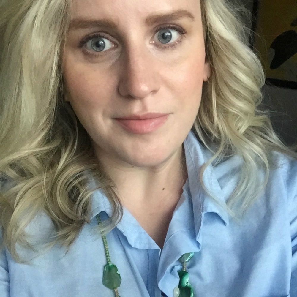 Meet your Posher, Em